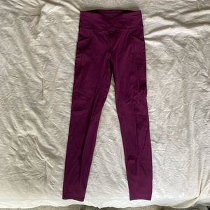 Lululemon leggings w/ pockets Sz 6